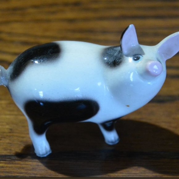 Black and White ceramic pigs Set of 2 - Picture 8 of 8